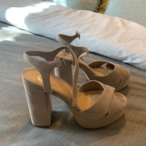 Gianni Bini Platform Heels